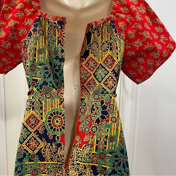 The House of Nu-Mode Vibrant Colourful Vintage Dress with ties beaded ends - Picture 9 of 16